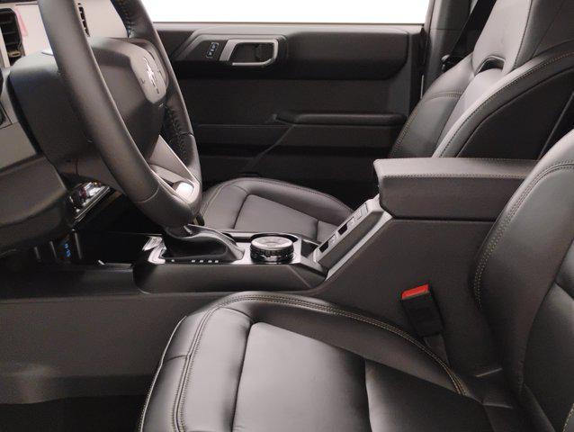 Photo of 2025 Oxford White Ford Bronco