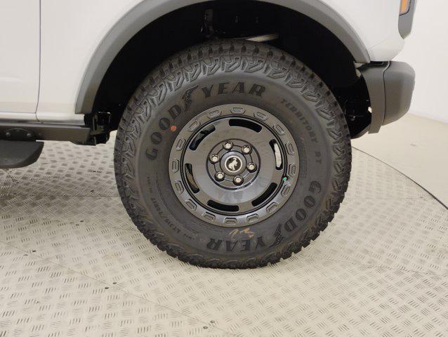Photo of 2025 Oxford White Ford Bronco