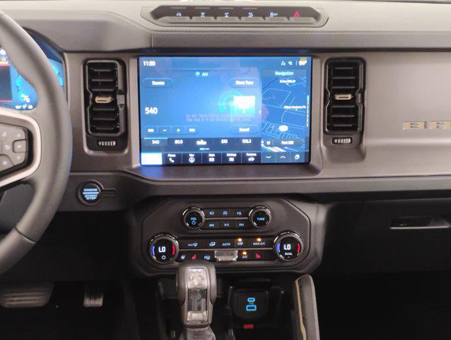 Photo of 2025 Oxford White Ford Bronco