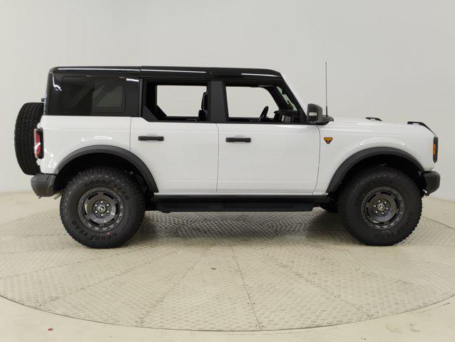 Photo of 2025 Oxford White Ford Bronco