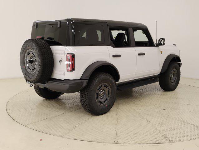 Photo of 2025 Oxford White Ford Bronco
