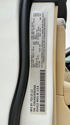 Photo of 2025 Bright White Clearcoat Jeep Grand Cherokee L