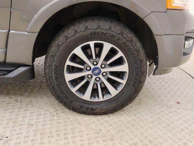 Photo of 2017 Magnetic Ford Expedition