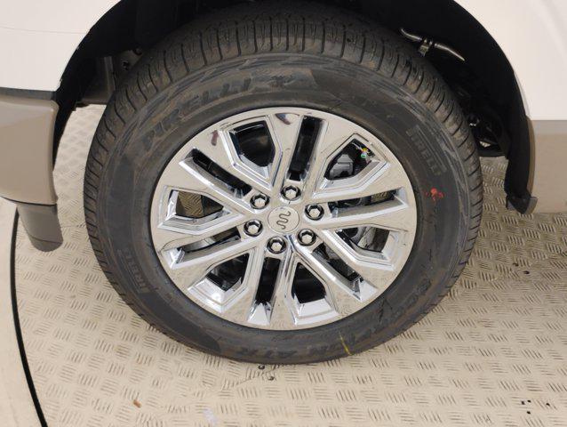 Photo of 2025 Star White Metallic Tri-Coat Ford F-150