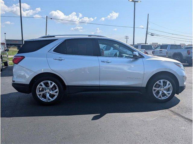 Photo of 2021 Silver Ice Metallic Chevrolet Equinox