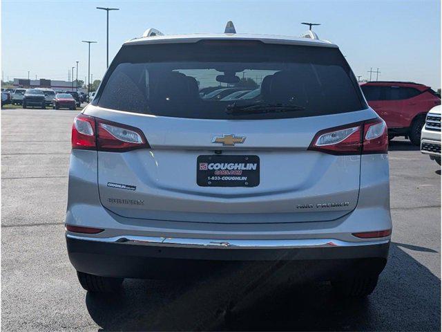 Photo of 2021 Silver Ice Metallic Chevrolet Equinox