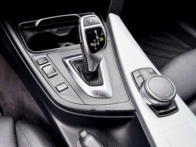 Photo of 2017 Black BMW 330