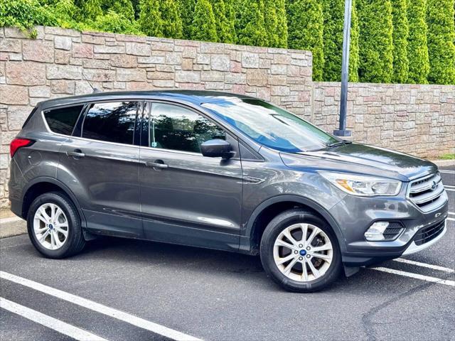 Photo of 2019 Magnetic Metallic Ford Escape