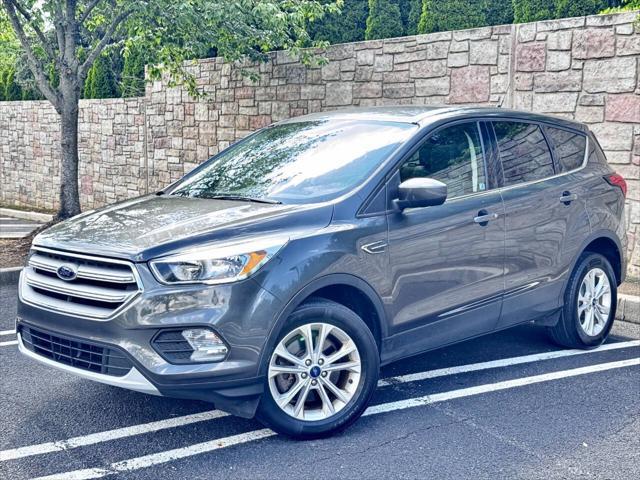 Photo of 2019 Magnetic Metallic Ford Escape