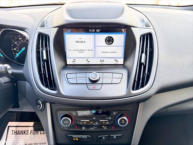 Photo of 2019 Magnetic Metallic Ford Escape