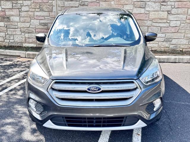Photo of 2019 Magnetic Metallic Ford Escape