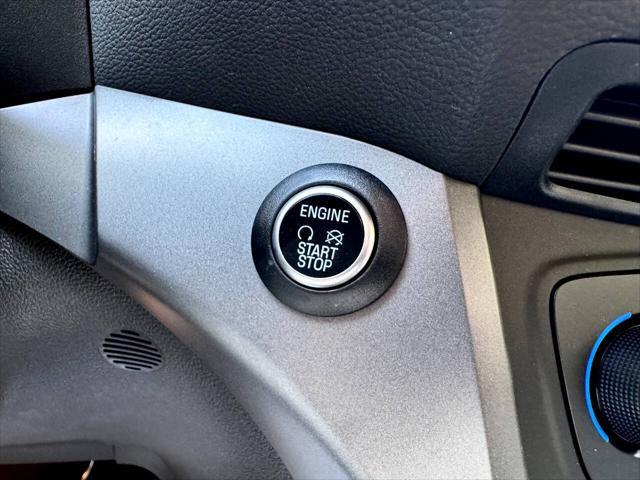 Photo of 2019 Magnetic Metallic Ford Escape