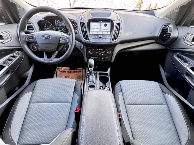 Photo of 2019 Magnetic Metallic Ford Escape