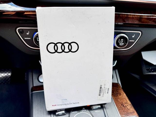 Photo of 2020 White Audi Q5