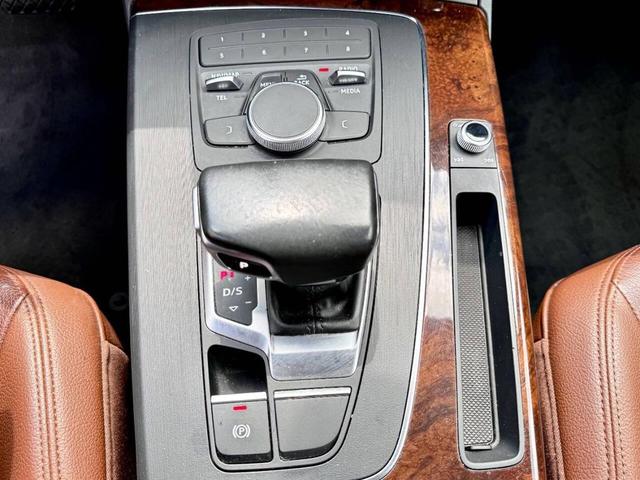Photo of 2020 White Audi Q5