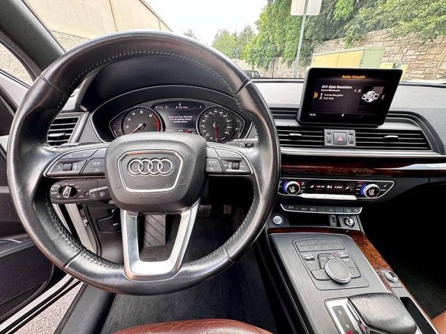 Photo of 2020 White Audi Q5