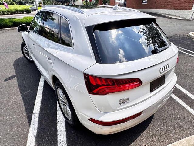 Photo of 2020 White Audi Q5