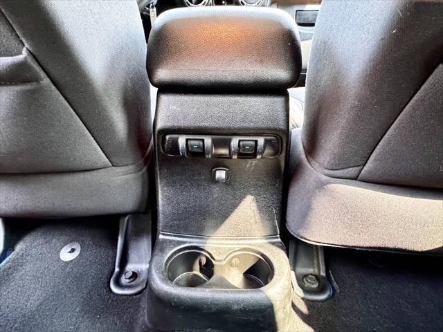 Photo of 2015 Hydro Blue Pearl Jeep Wrangler Unlimited