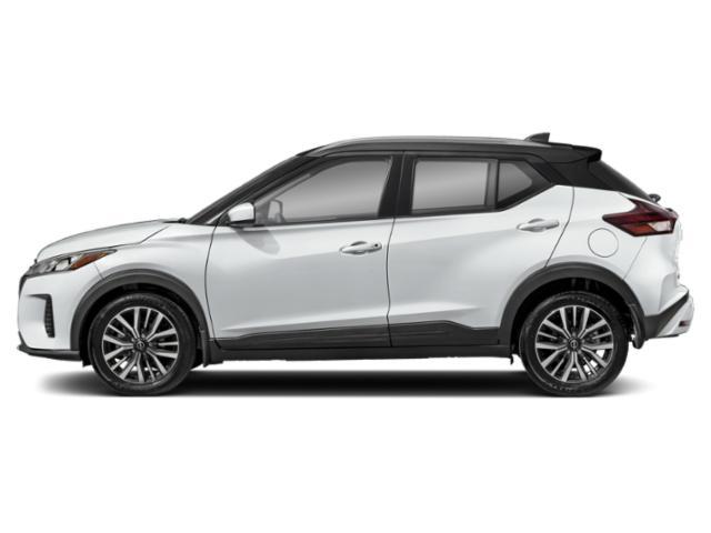Photo of 2023 Aspen White Tricoat/Super Black Nissan Kicks