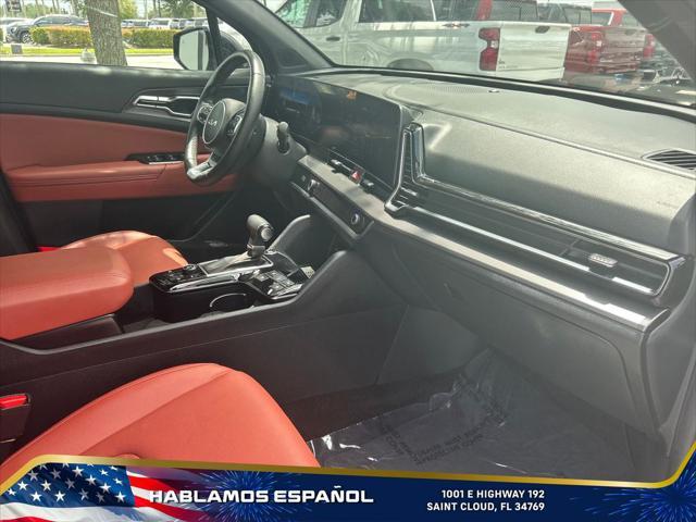 Photo of 2024 Ebony Black Kia Sportage
