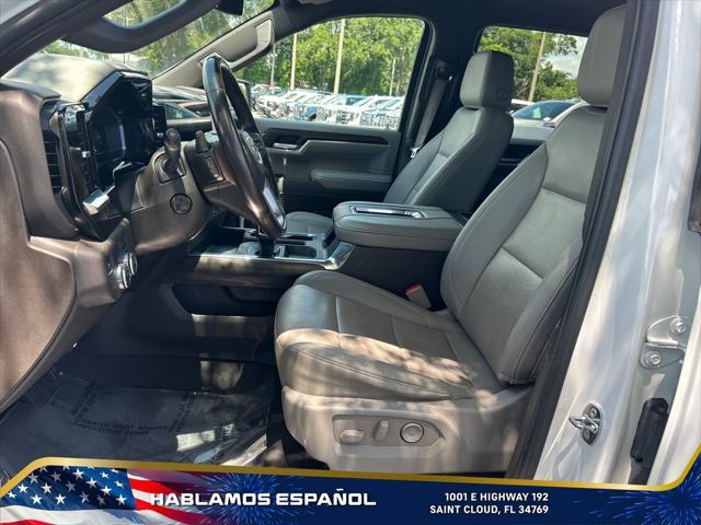 Photo of 2022 Summit White GMC Sierra 1500