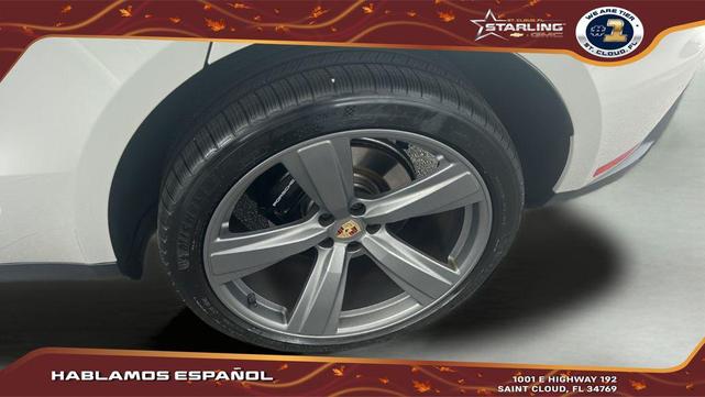 Photo of 2024 Chalk Porsche Macan