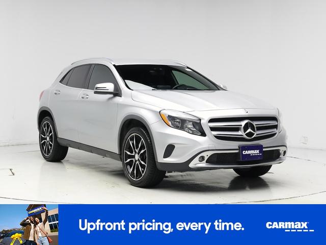 Photo of 2016 Silver Mercedes-Benz GLA-Class