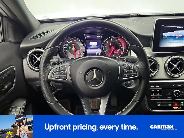 Photo of 2016 Silver Mercedes-Benz GLA-Class