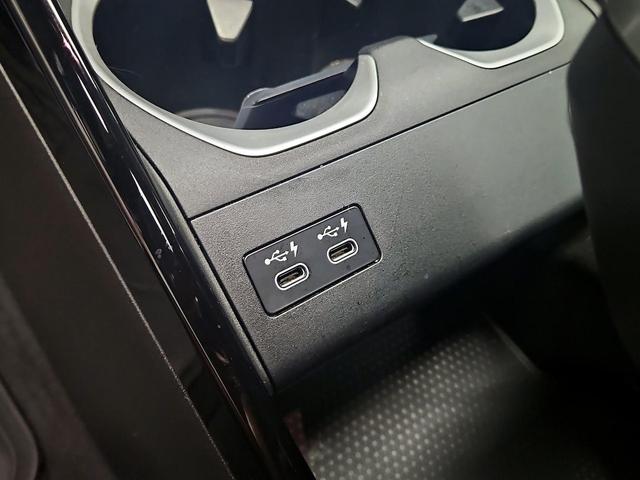 Photo of 2023 White BMW X1