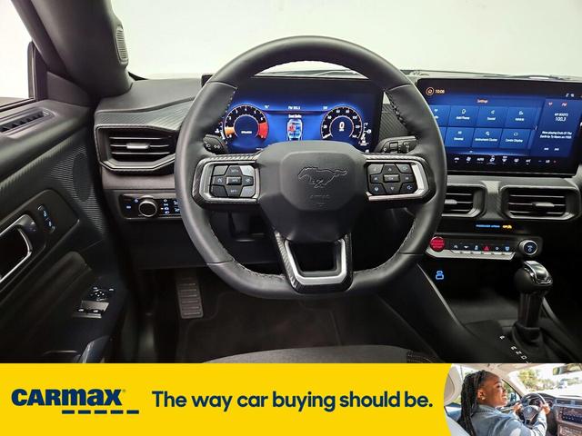 Photo of 2025 Gray Ford Mustang