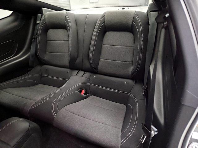 Photo of 2025 Gray Ford Mustang