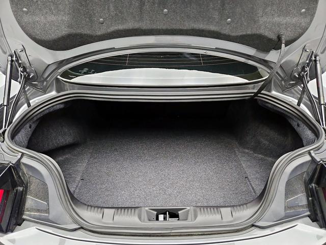 Photo of 2025 Gray Ford Mustang