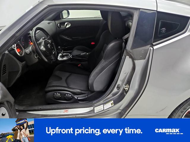 Photo of 2016 Gray Nissan 370Z