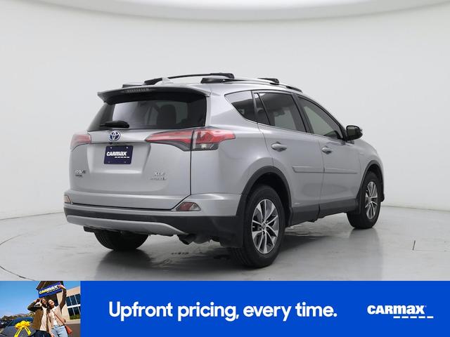 Photo of 2017 Silver Toyota RAV4 Hybrid