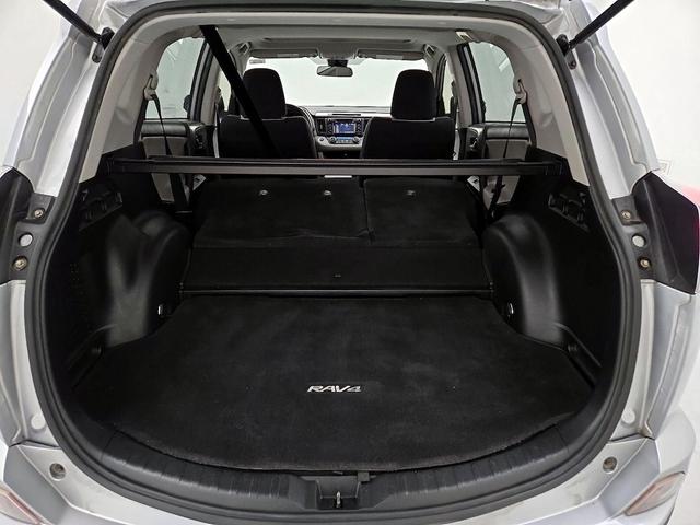 Photo of 2017 Silver Toyota RAV4 Hybrid
