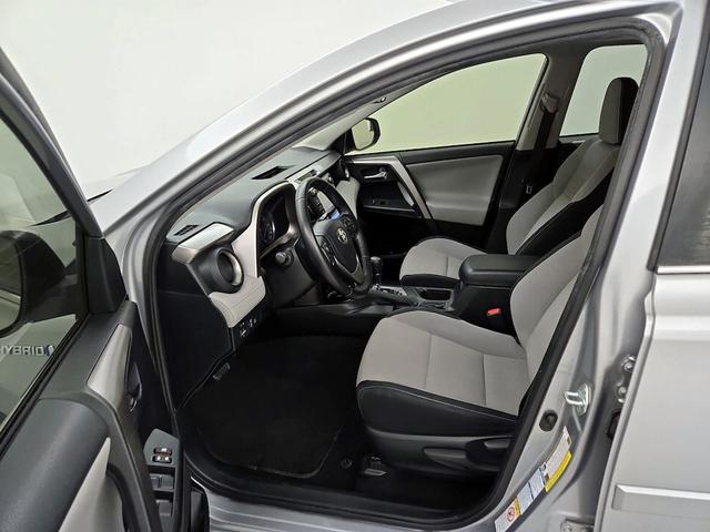 Photo of 2017 Silver Toyota RAV4 Hybrid