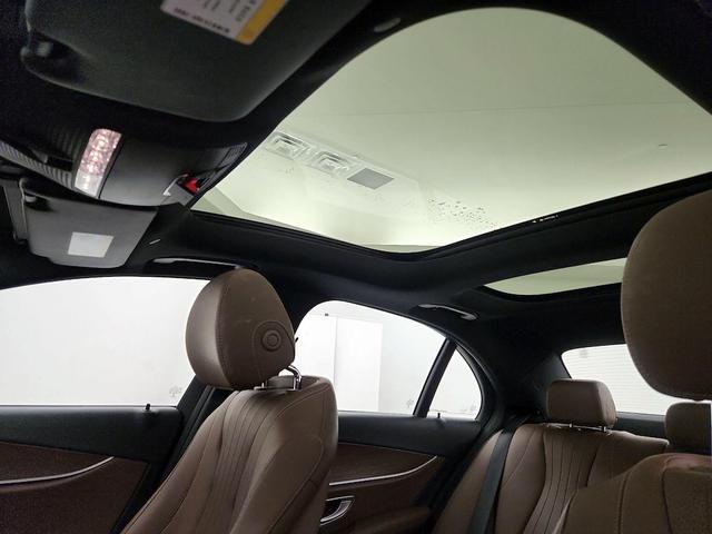 Photo of 2017 Blue Mercedes-Benz E-Class