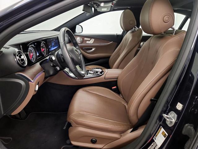 Photo of 2017 Blue Mercedes-Benz E-Class