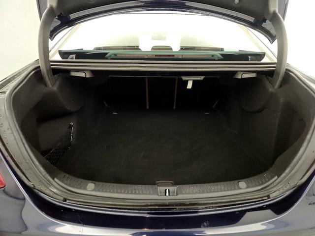 Photo of 2017 Blue Mercedes-Benz E-Class