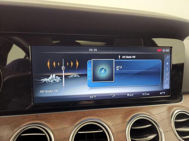 Photo of 2017 Blue Mercedes-Benz E-Class