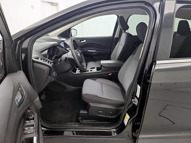 Photo of 2019 Black Ford Escape