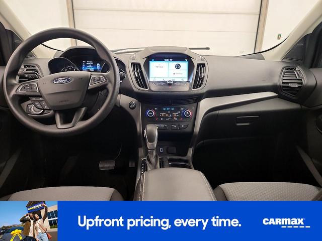Photo of 2019 Black Ford Escape