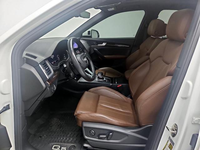 Photo of 2019 White Audi Q5