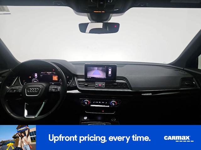 Photo of 2019 White Audi Q5
