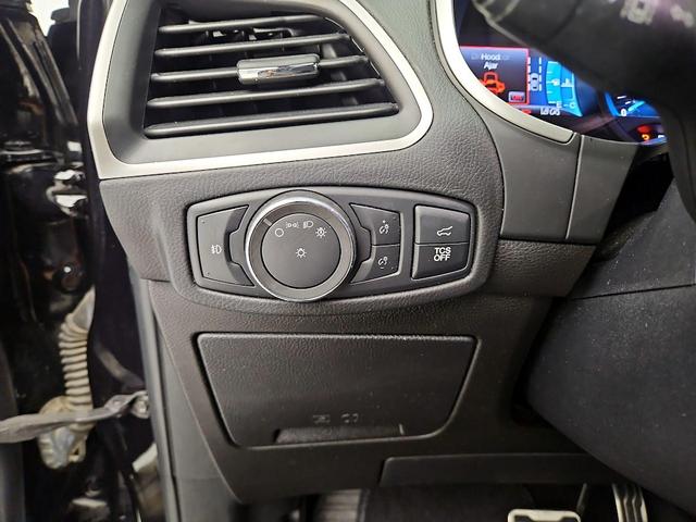 Photo of 2021 Black Ford Edge