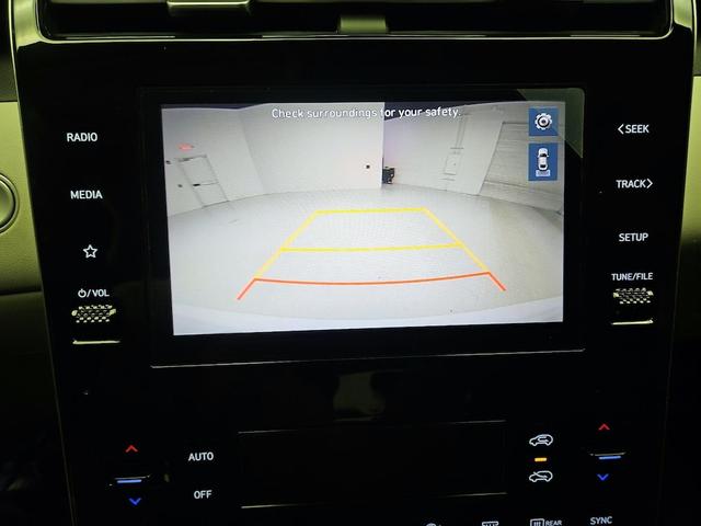 Photo of 2023 White Hyundai TUCSON Hybrid