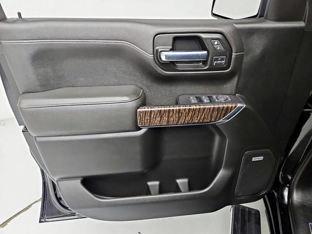 Photo of 2019 Black GMC Sierra 1500
