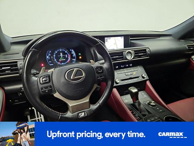 Photo of 2017 White Lexus RC 350