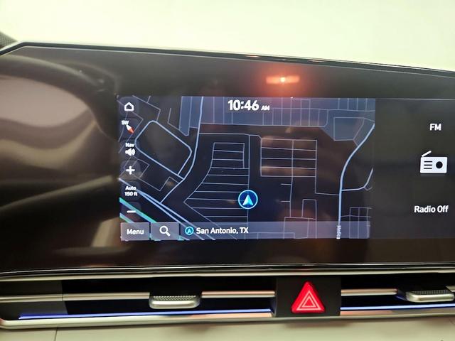 Photo of 2024 Silver Hyundai ELANTRA