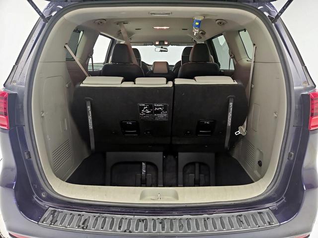 Photo of 2019 Blue Kia Sedona